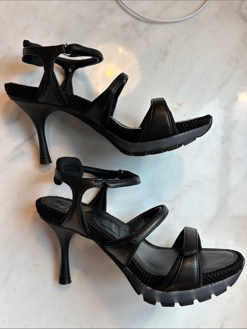 Women's Black Sneex "Charlie" sandals, Size 6! - Picture 4 of 15